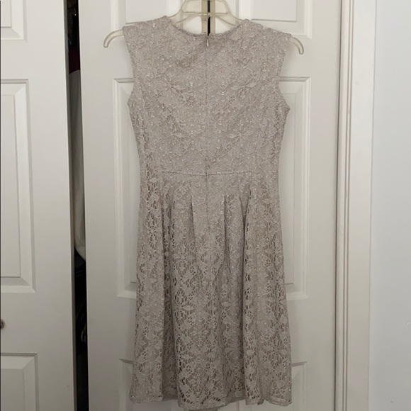 Dress - Picture 4 of 4